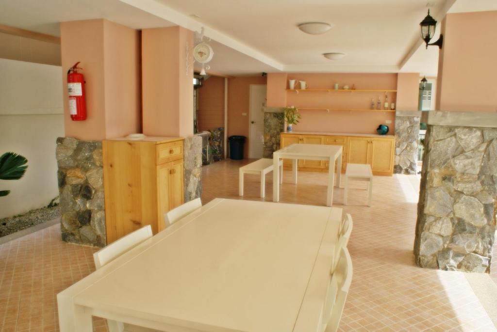 Отель Triple Palms House Чиангмай Экстерьер фото